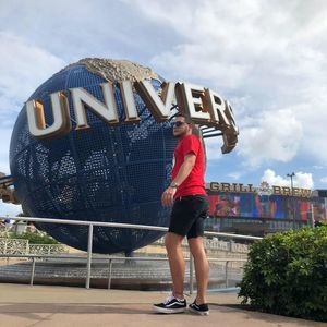 Meet your Posher, Adrian